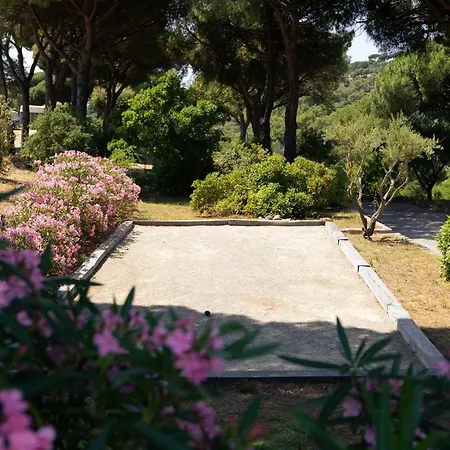 Holiday home With Pool House Near *