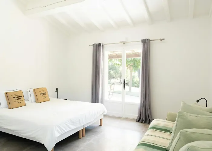 With Pool House Near Sainte-Maxime